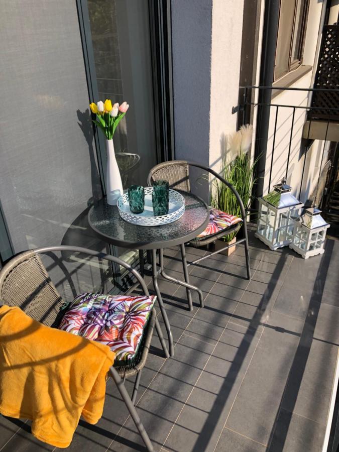 Szeged Gyoengye Delux Apartment Bagian luar foto